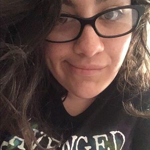 Meet your Posher, Laurel